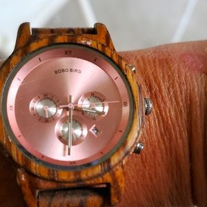 WOMENS LUXURY WATCH